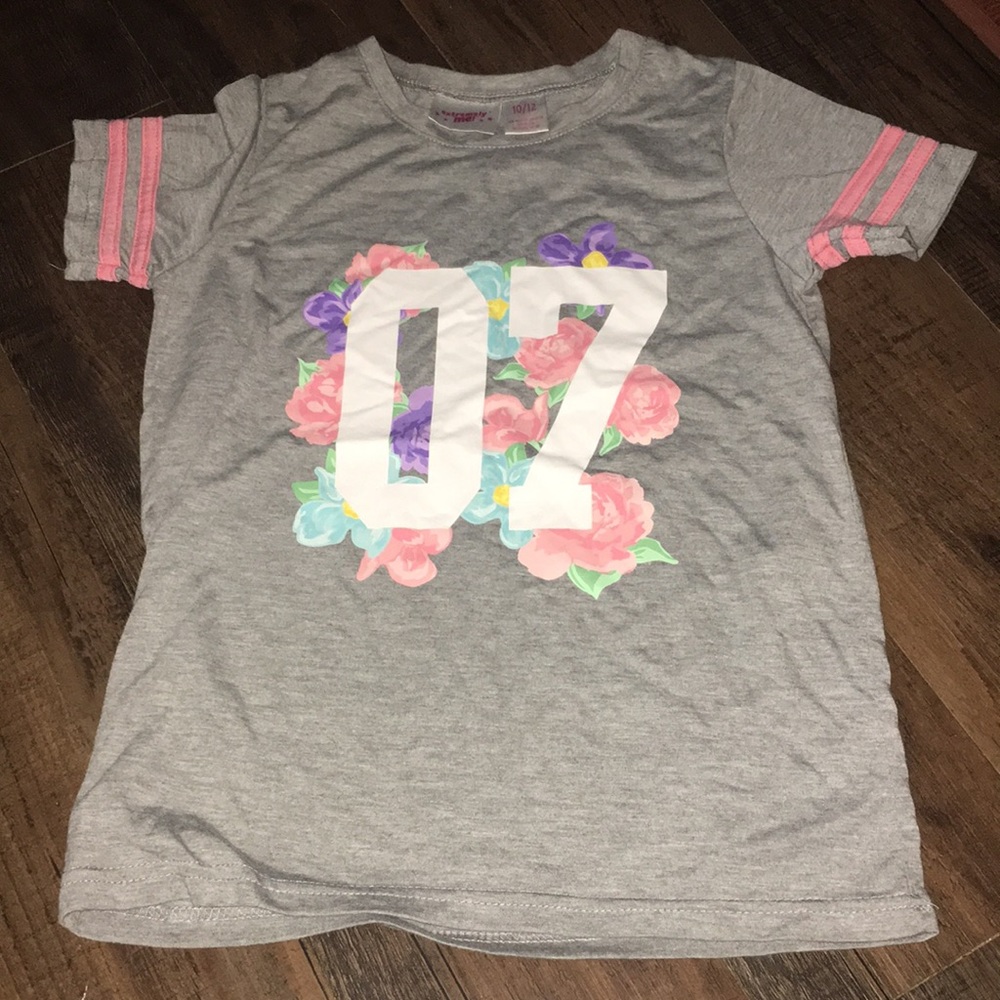 Extremely Me Tee